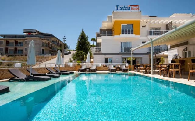 Twins Hotel