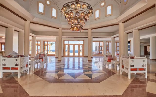 Отель JAZ Neo Reef Marsa