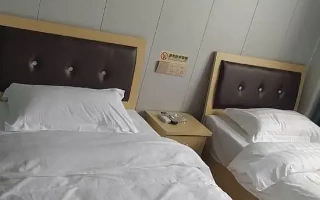 Xinyang Hongyun Homestay