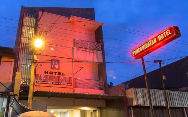 Poncowinatan Hotel