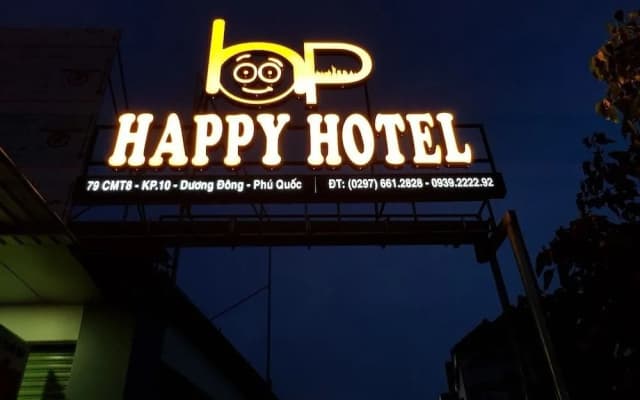 Happy Hotel