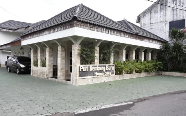 RedDoorz Plus near Adisucipto Airport 2