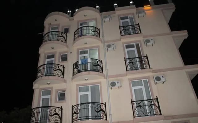 Beach House Hotel