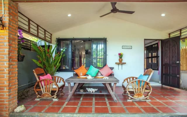 House 4 People sea View 100 m From the Beach