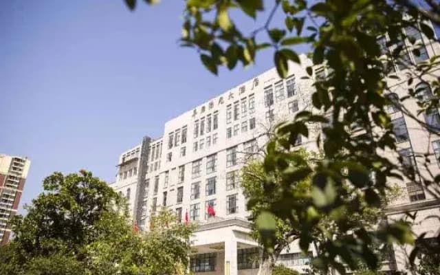 Fukang Sunshine Holiday Hotel