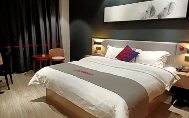 Jun Hotel Hubei Shiyan Zhuxi Lugu Central City