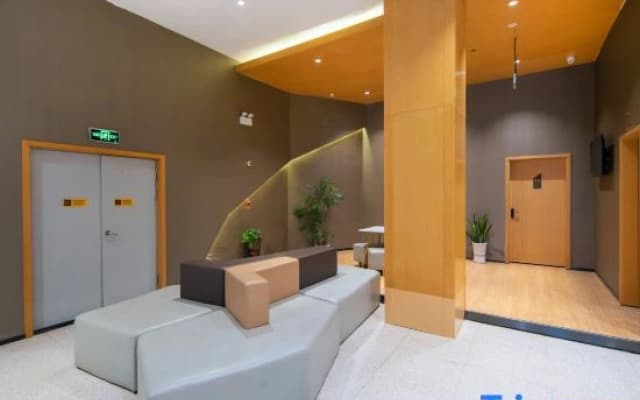 TOWO Shangpin Hotel (Nanchang West Railway Station Branch)