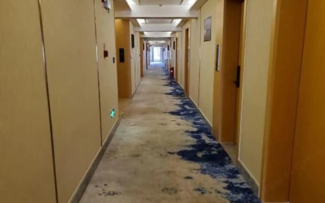 Ruihe Business Hotel Urumqi