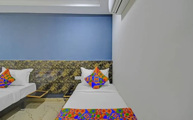 Fabhotel Rio