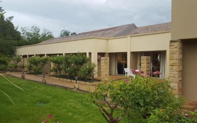 Acacia Lodge
