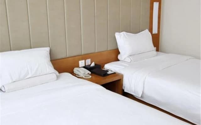 All Seasons Hotel