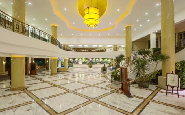 Resort Golden Palm
