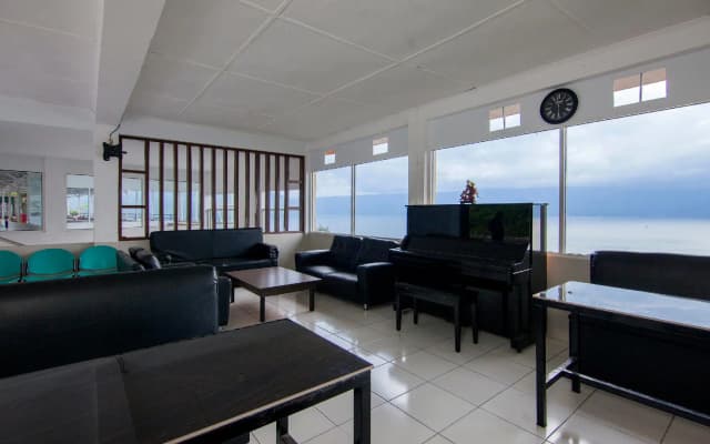 OYO 1677 Gapura Hotel