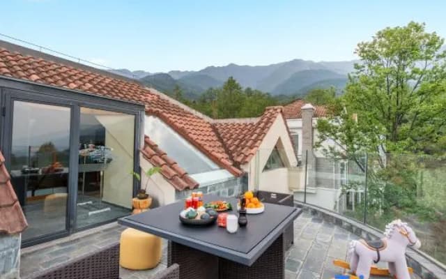 Dali Cangshan Mountain and Sea View Villa