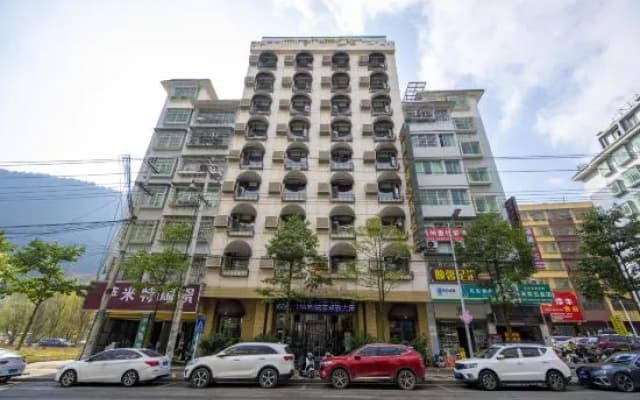 Boji Liya Hotel