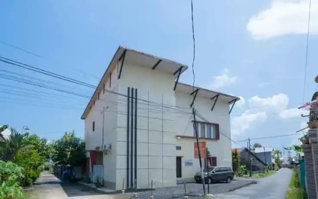 Argadia House Syariah near Ahmad Yani Mitra RedDoorz
