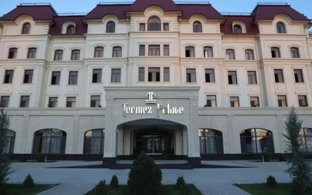 Reikartz Termez Palace