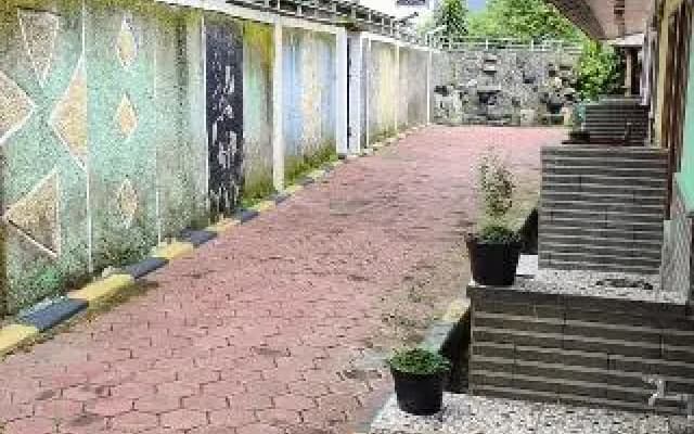 An Nur Family Homestay Syariah by OYO Rooms