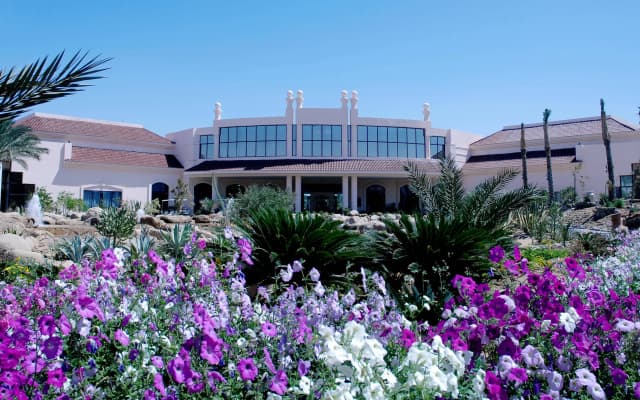 Отель Parrotel Beach Resort