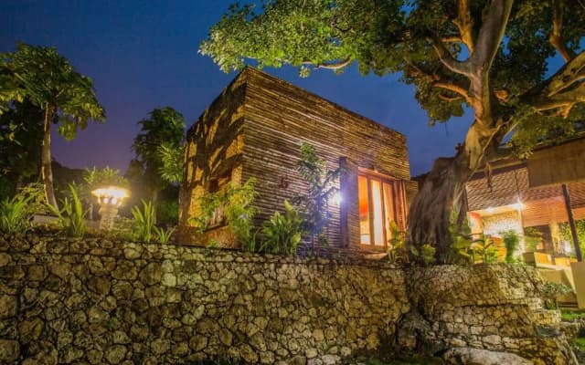 Kabeh Jati Garden Villa and Restaurant