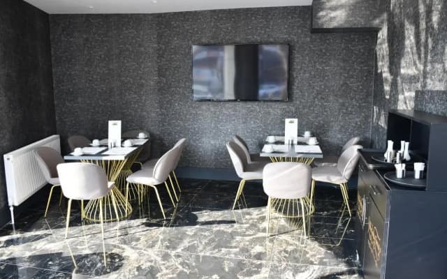 HMZ Luxury Hotel