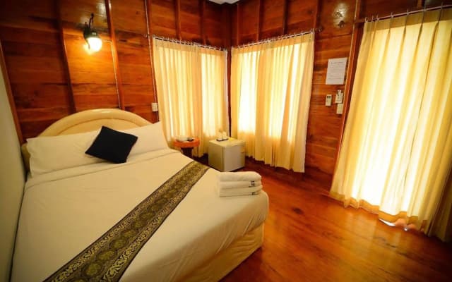 Baanchaylay Resort