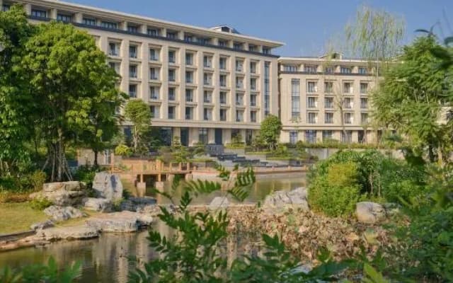 Lotus Villa Hotel