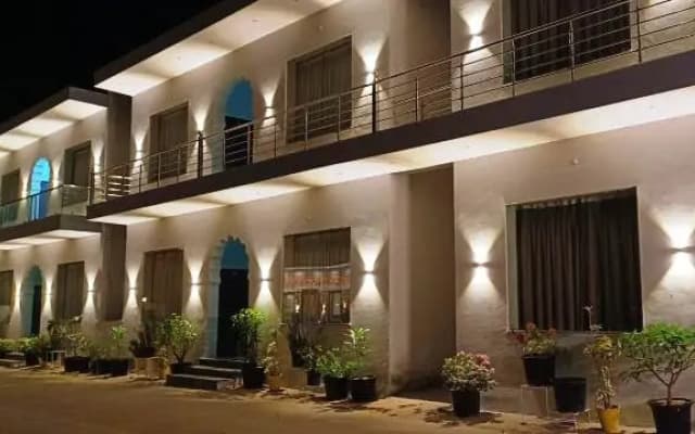 Aravali Hills Resort