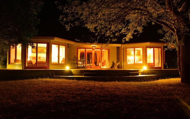 Bushwillow Collection