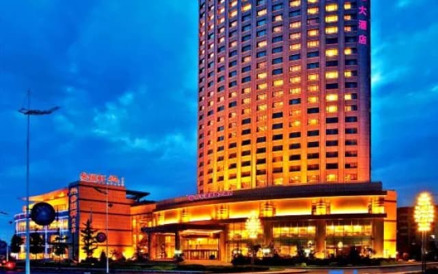 Friend Plaza Hotel