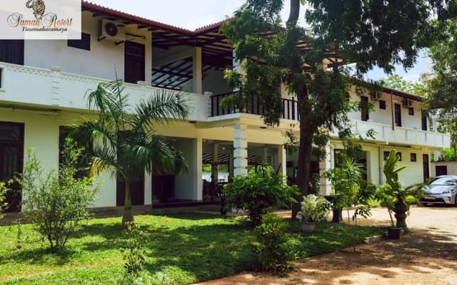 Saman Resort