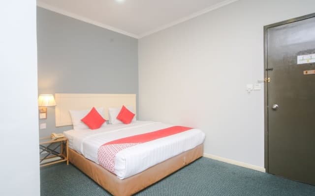 Jockey Lodge Hotel by OYO Rooms