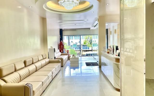 Libra Hotel