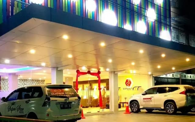 Superstar Hotel