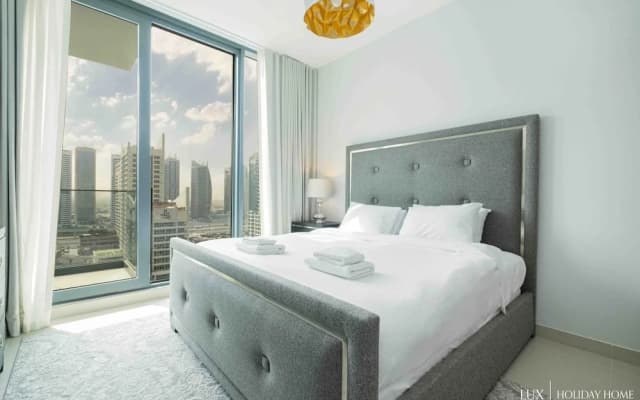LUX Contemporary Suite View 7