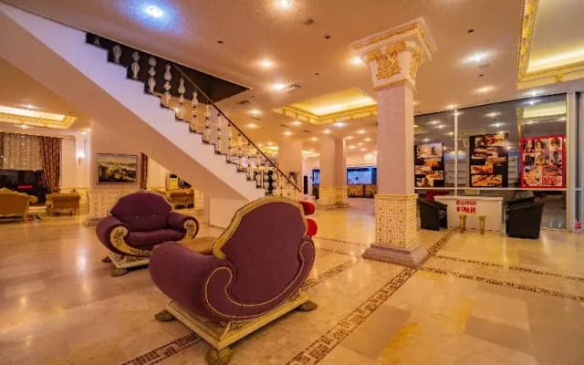 Fun Hill Resort Hotel