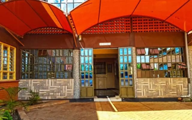 Esstana Hotel