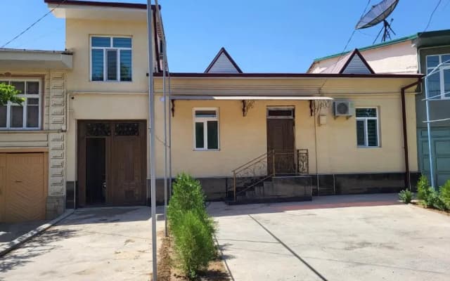 Shahriston Guesthouse