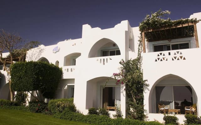 Domina Coral Bay Aquamarine Hotel & Resort
