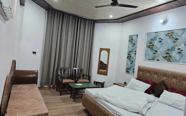 Chauhan Annexe