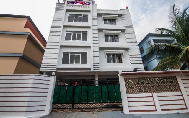 OYO 15700 Spectrum Residency
