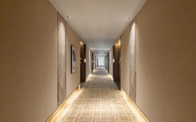 Mouse Deluxe Hotel (Shaodong High Speed Railway Station)