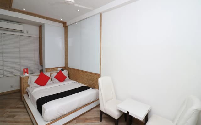 Capital O 7743 Hotel Hiland International