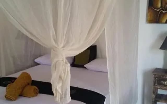 Elephant House and Bungalows Gili Air