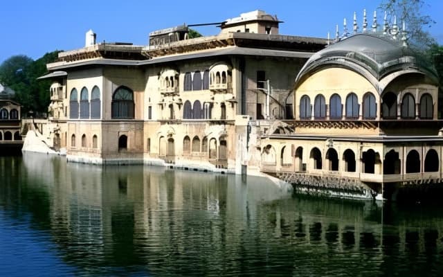 Hotel Tourist Palace