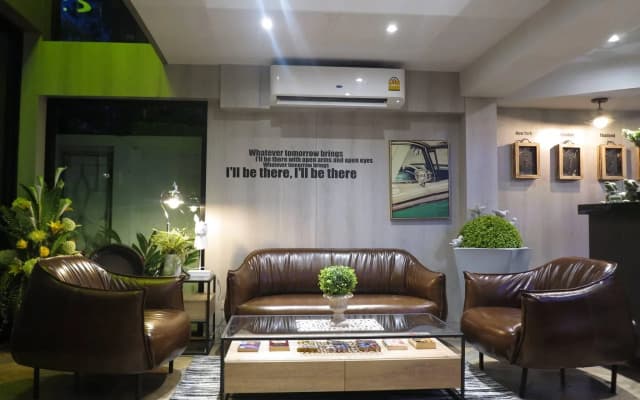 Sleep Walker Poshtel - Hostel