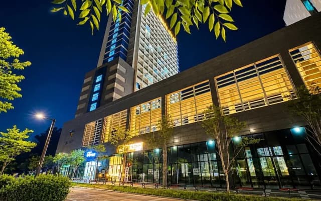 Yeongjong Shine Hotel