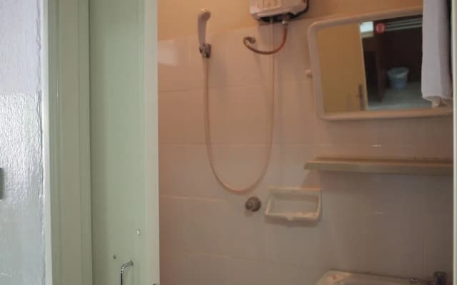 RoongRuang Hotel