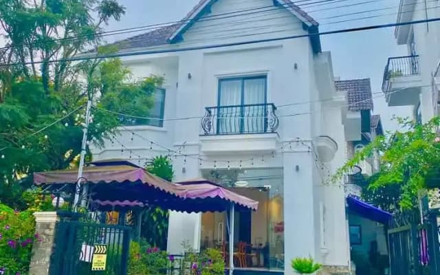 LiLac Hotel Dalat