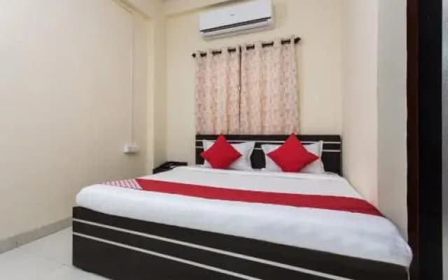 OYO 19316 Hotel Mahati